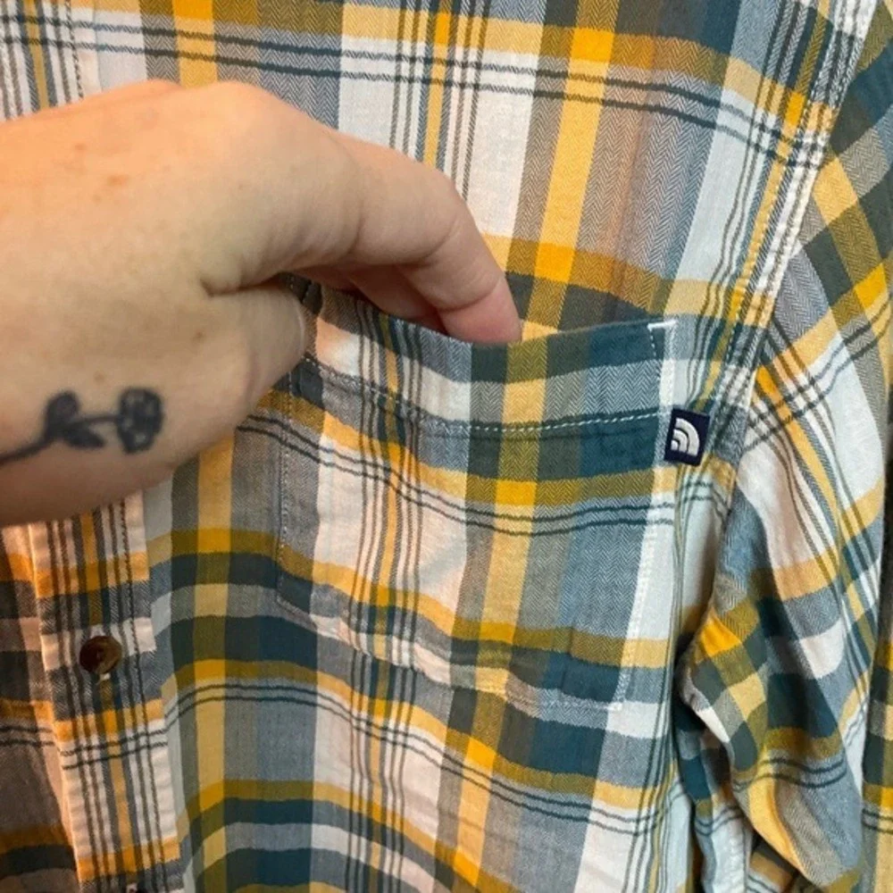 The North Face Mens Plaid‎ Button Down Shirt Yellow Blue Medium
